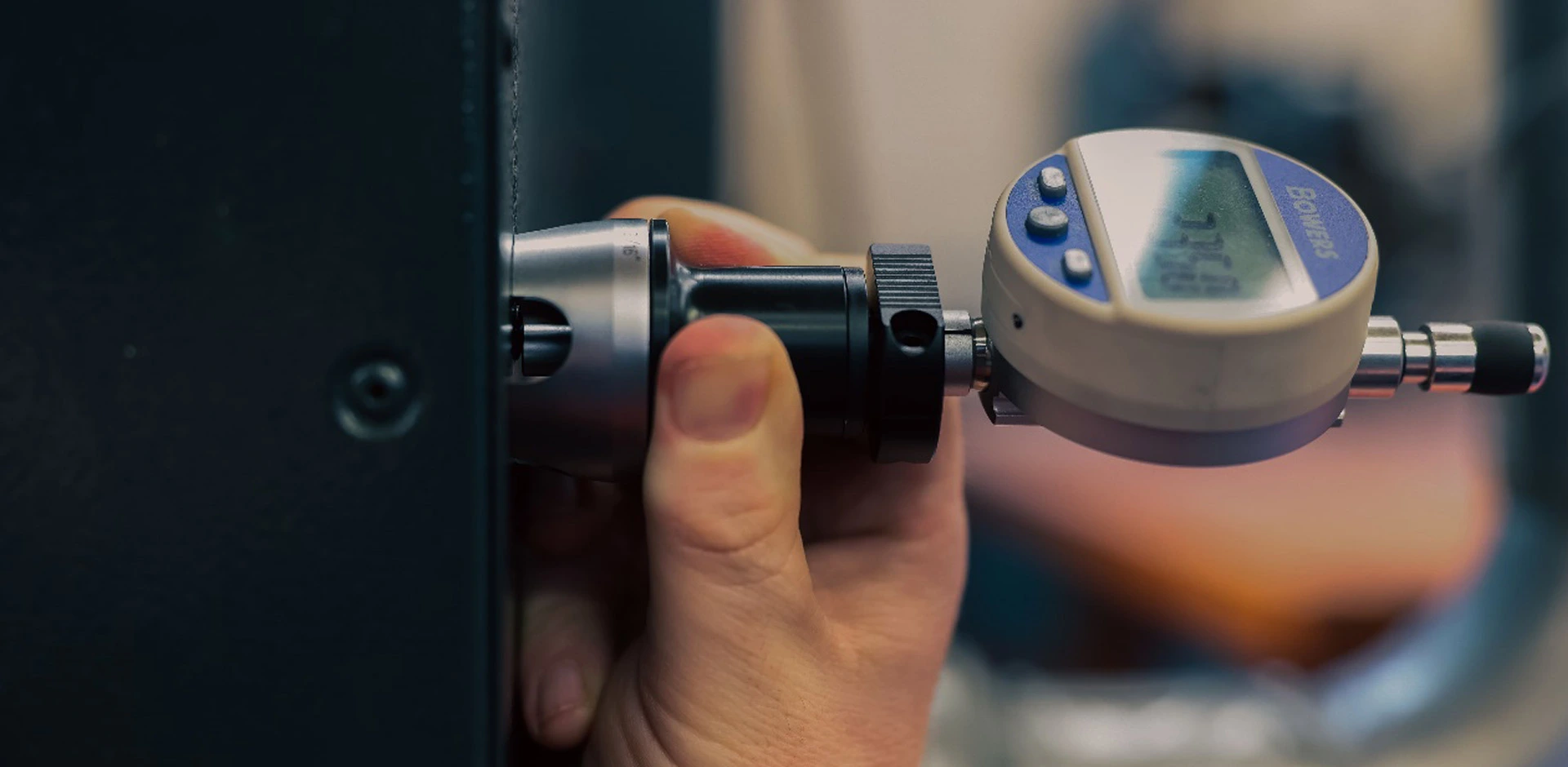 Anwendung von Kristall oszillator im Weltraum & Verteidigung